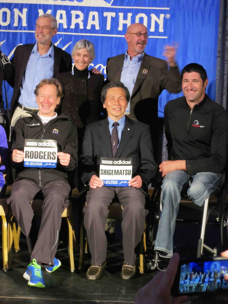 Ernst van Dyk pictured right, in his wheelchair with championship runners, Sunday after the breakfast.